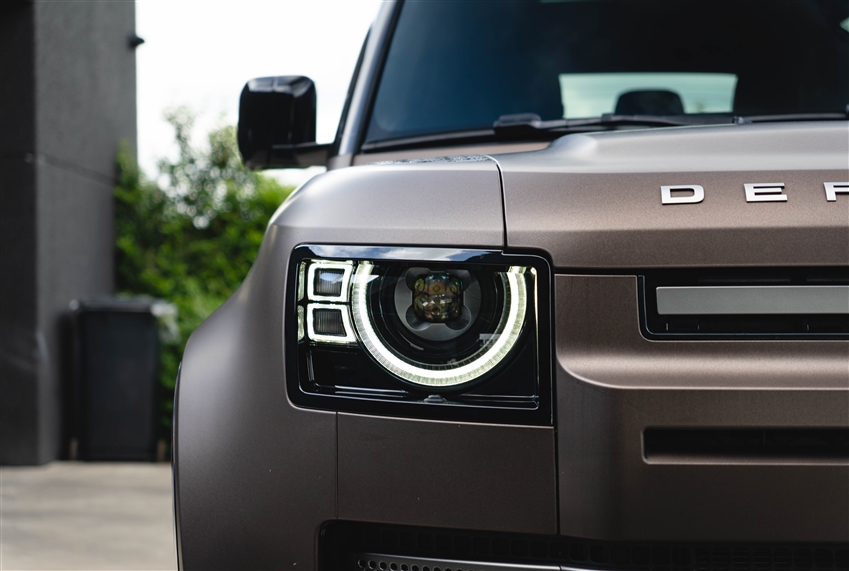 Land Rover Defender 90 X-Dynamic